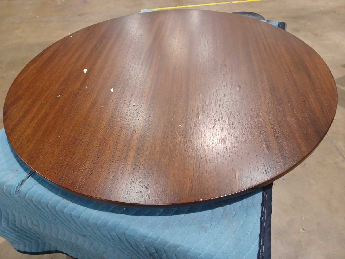 Lyncott Dining Table - Gallery Image 8
